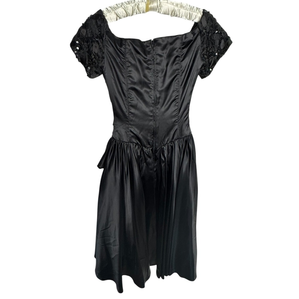 Steppin Out Vintage Black Satin Lace dress Dark Romantic whimsigoth Y2K size 7/8 - Picture 2 of 14